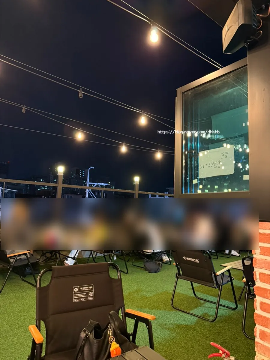 4층 루프탑에서 보이는 방이동 야경