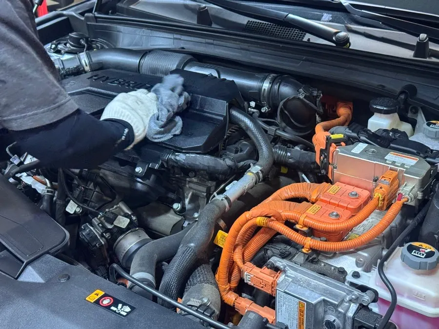 Engine bay dressing and oil reset before send-off