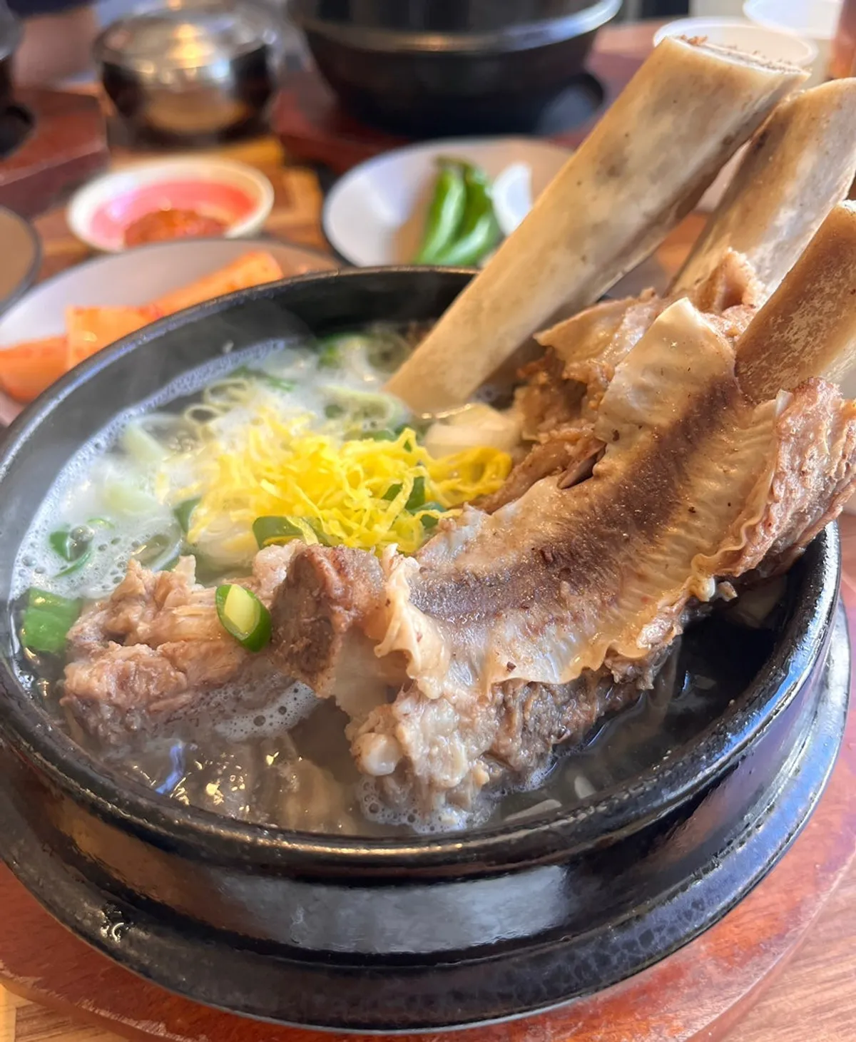 Wongi Hoebok Wang Galbitang served in a stone pot