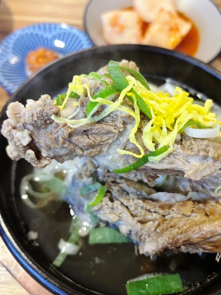 아차산통갈비탕 방문을 알리는 매장 관련 사진