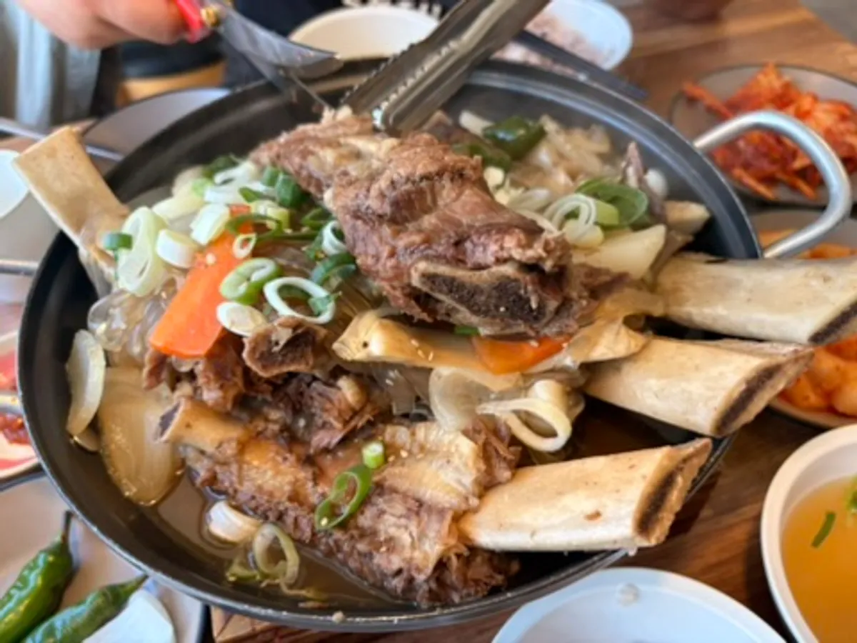 간장양념이 밴 소갈비찜 클로즈업