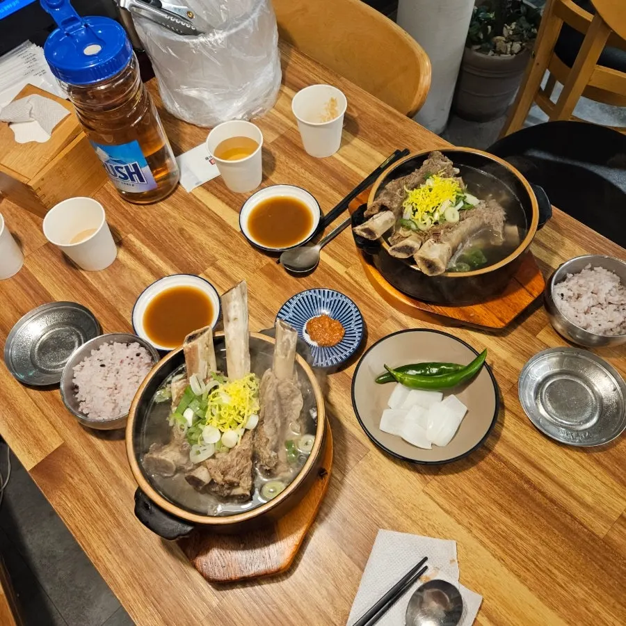 다 먹어가는 기력회복 특 갈비탕 그릇