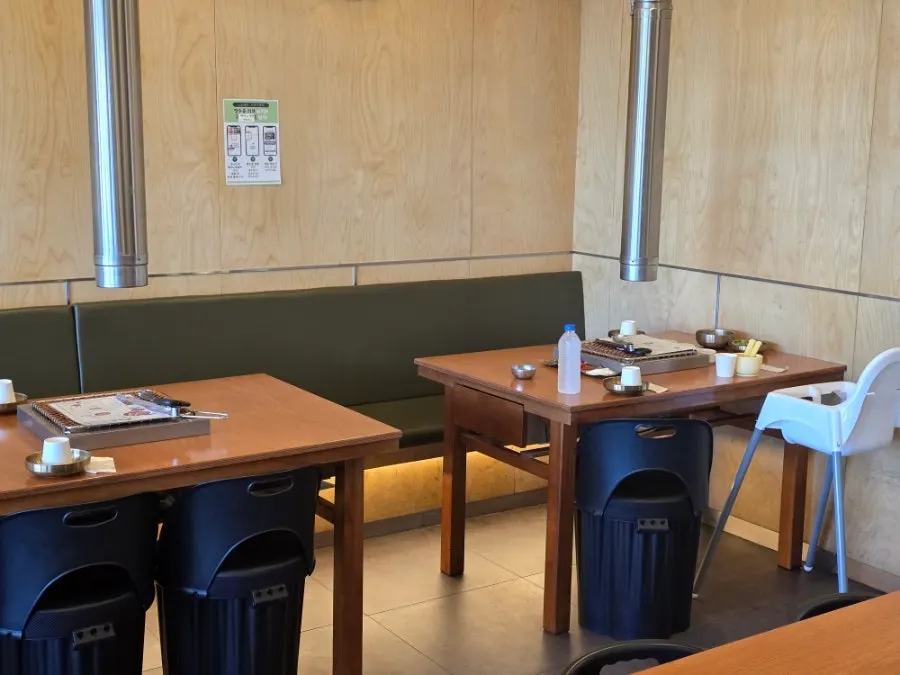 清潔なノポテジ愛月店の店内