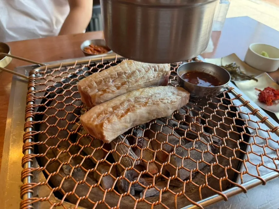 점심특선으로 선택한 흑돼지 삼겹살