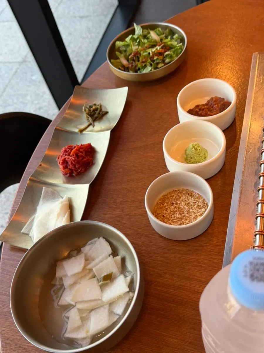 점심특선이 적힌 노포돼지 애월점 메뉴