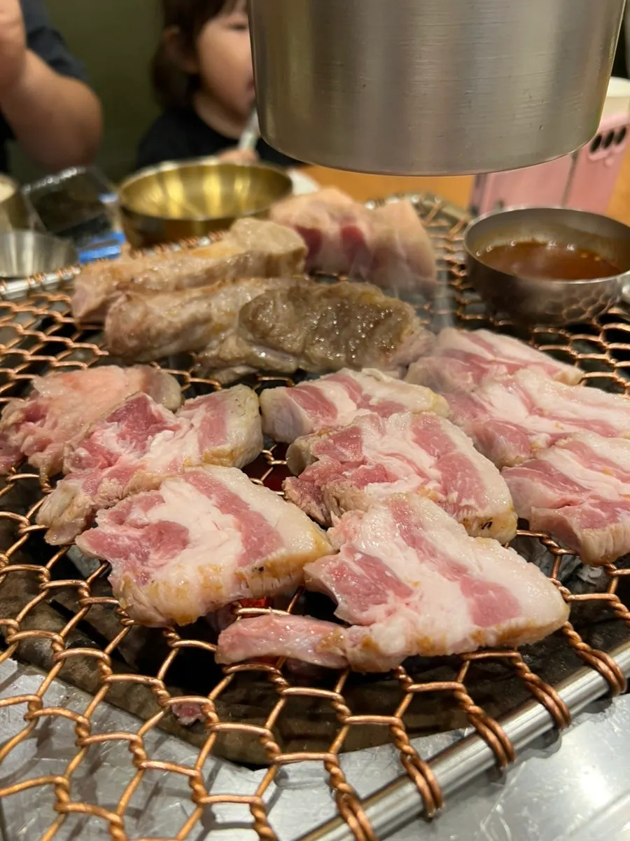 다시마밥과 해물 된장찌개 한 상