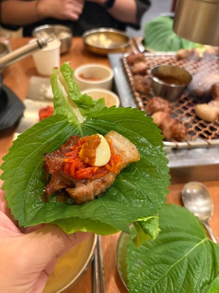 고추장아찌와 와사비 곁들임