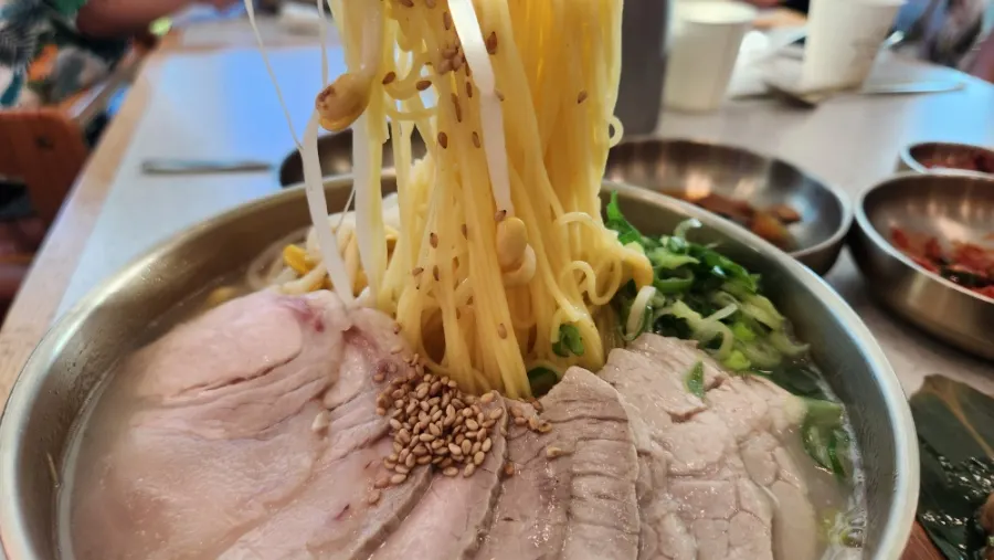 메뉴판 속 마라고기국수