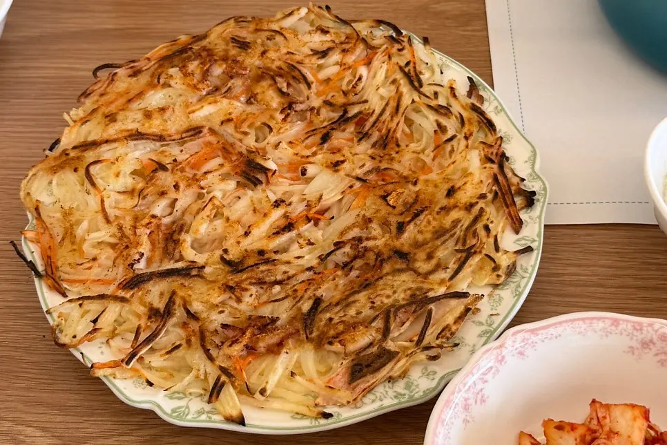 노릇하게 부쳐진 애월엄마 한치전