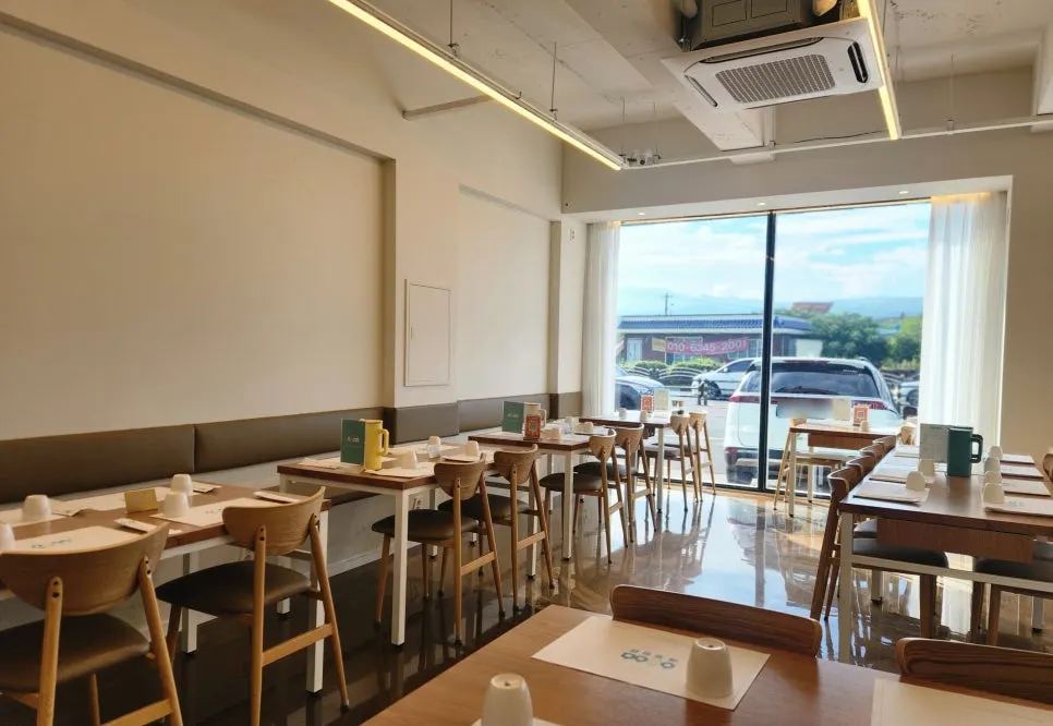 Spacious interior of Aewol Eomma, large enough for group gatherings
