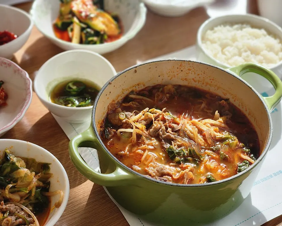 Full view of the breakfast spread at Aewol Eomma