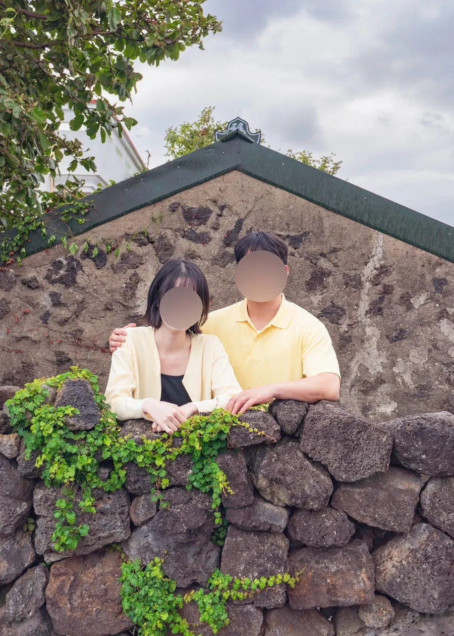 Outdoor shoot on an Eoeum-ri village road