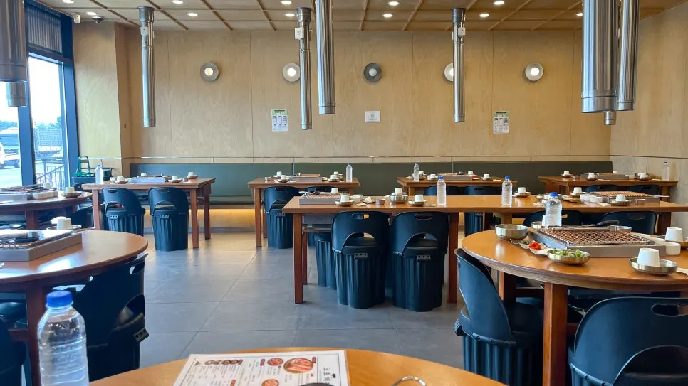 Nopo Dwaeji Aewol restaurant on a Saturday morning