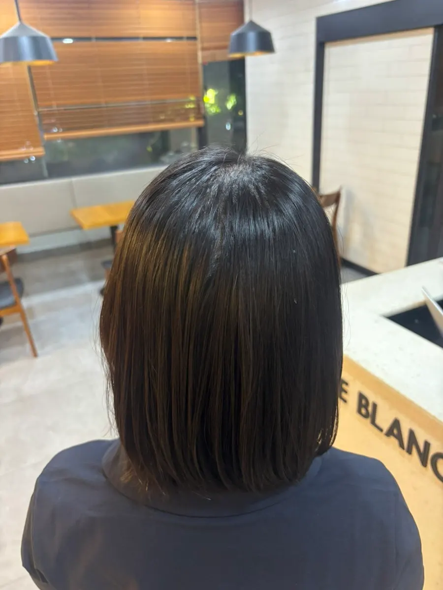 클리닉 후 찰랑거리는 모발