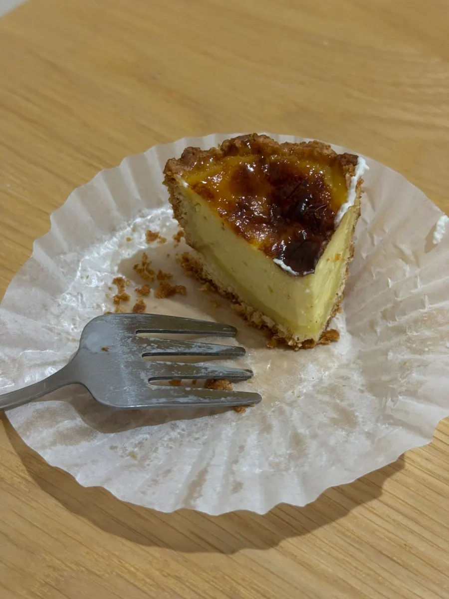 Refilled Americano with an extra egg tart order