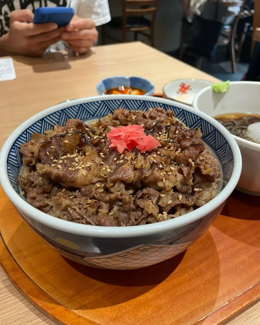 고기가 듬뿍 올라간 규동집 규동 한 그릇