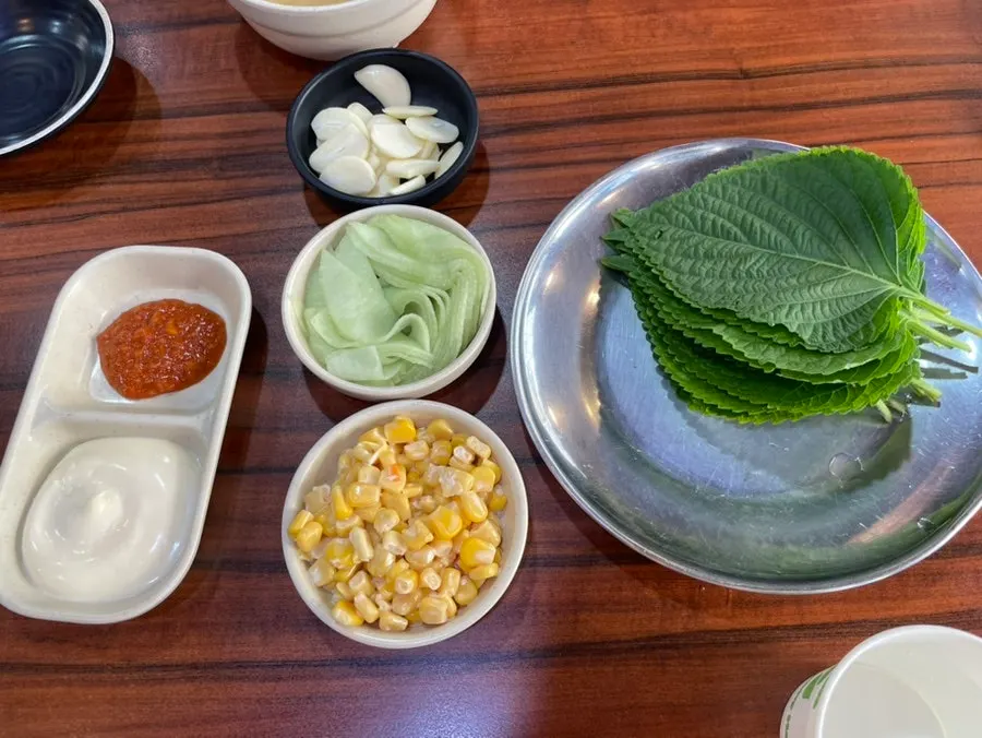 사랑집 출입구 주변 모습