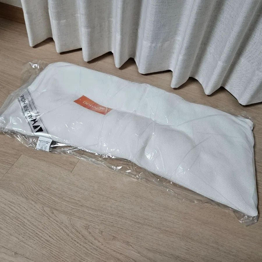 Vacuum-packed toddler pillow insert