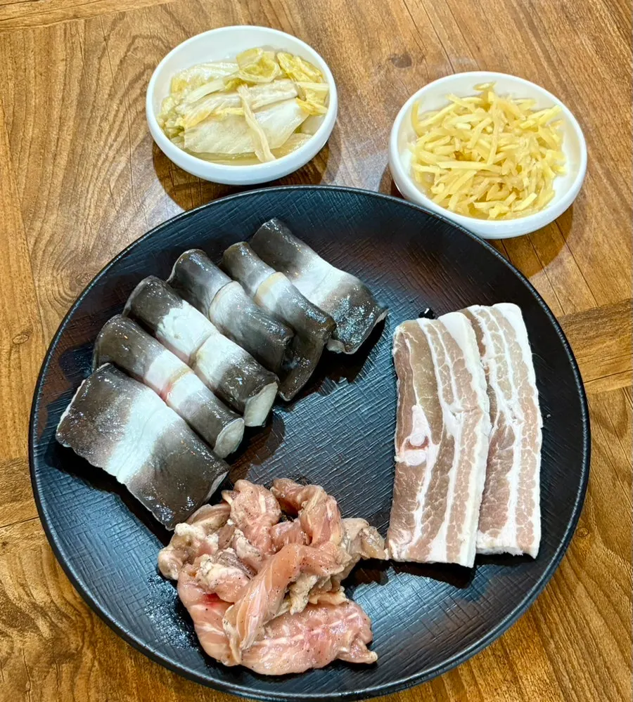 무한리필 장어와 고기 구성