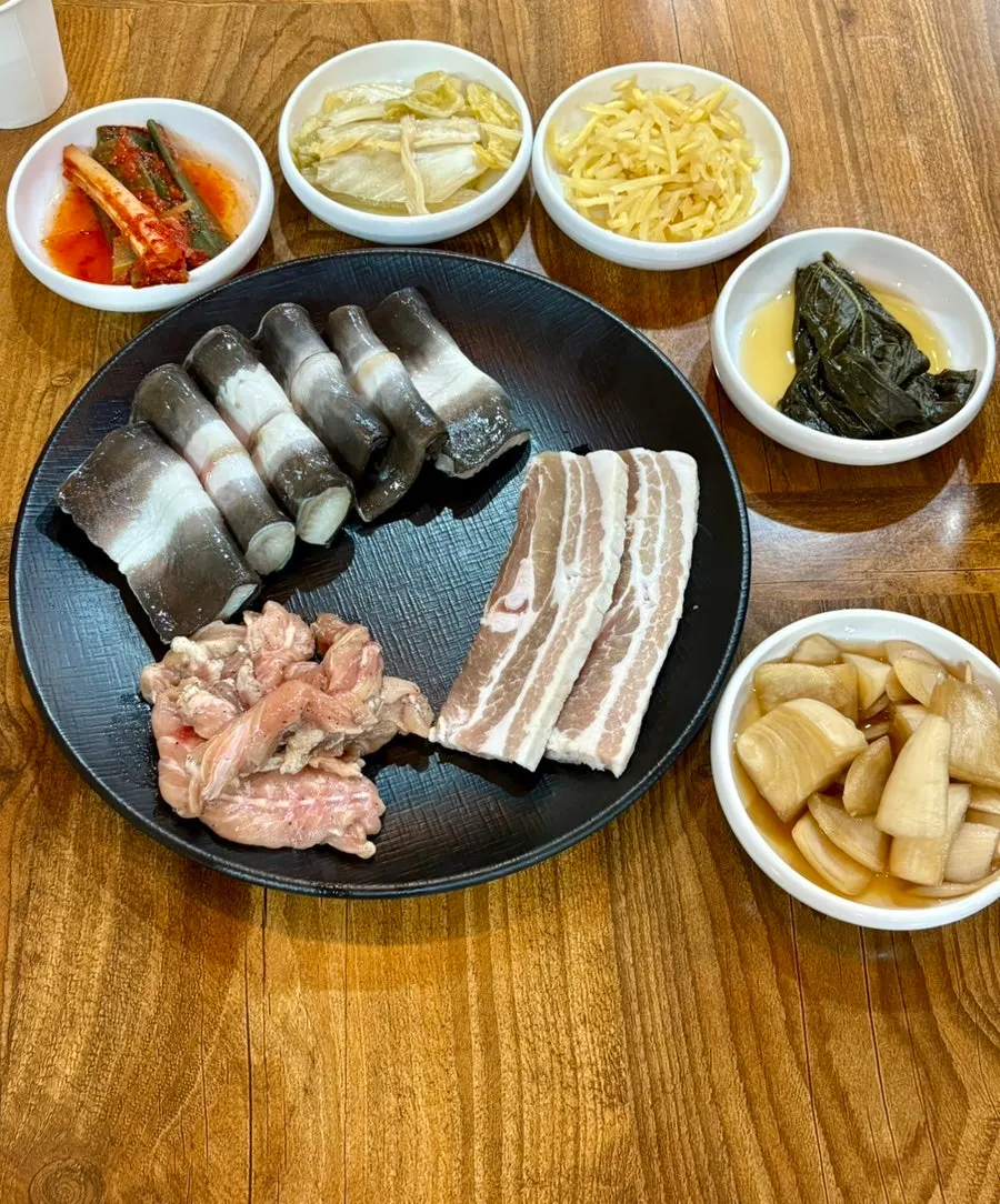 무한리필 장어와 고기 구성