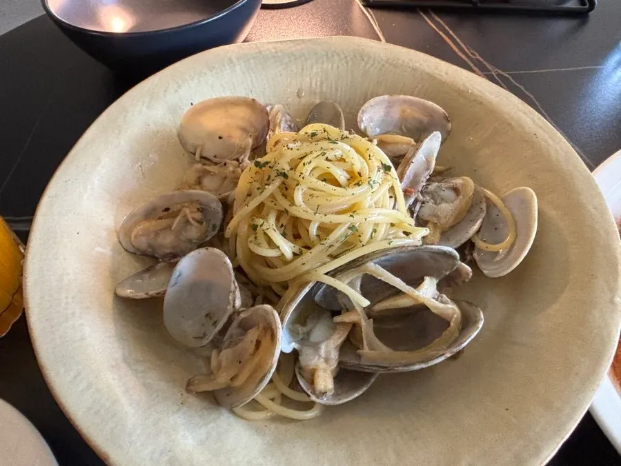 Plato de pasta vongole