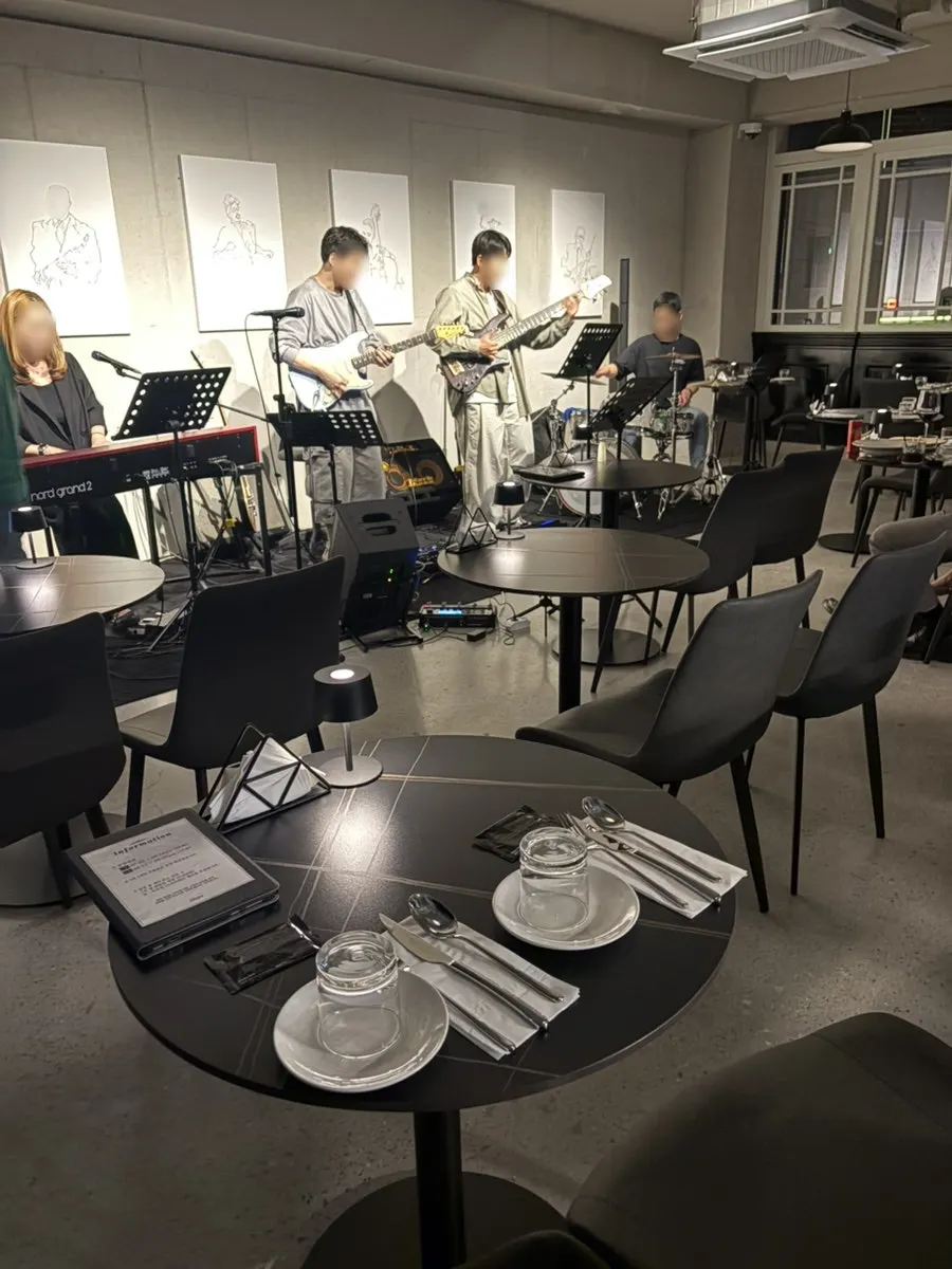 알레그로 홀의 이인석 좌석 배치