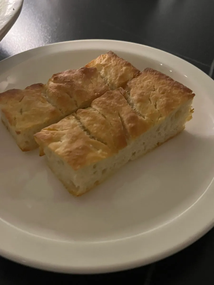 Bread served before the meal