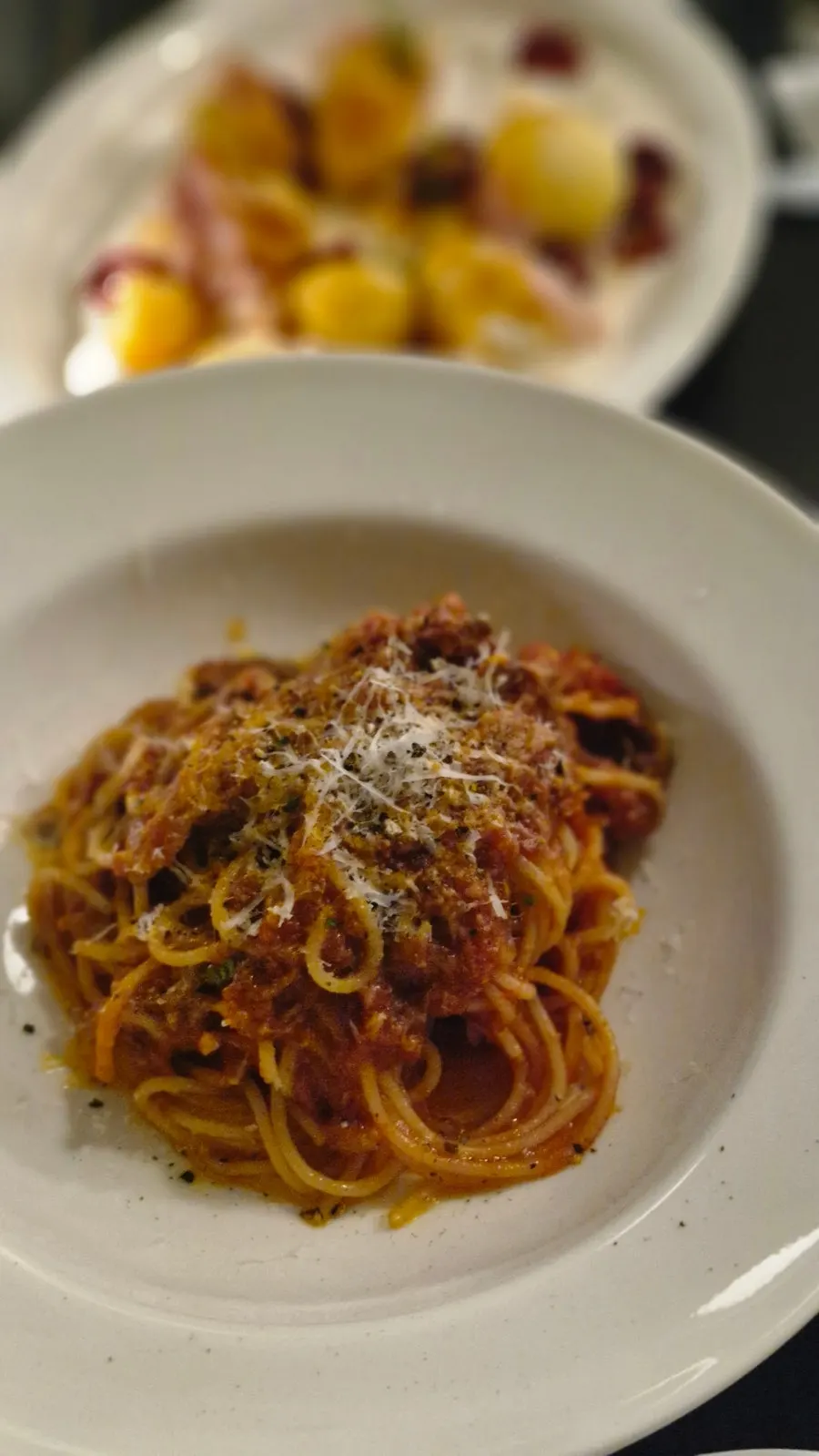 Allegro's tomato pasta