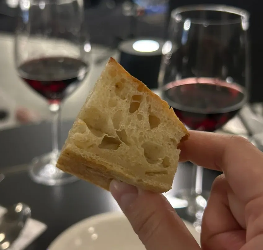 搭配餐点一起喝的红酒
