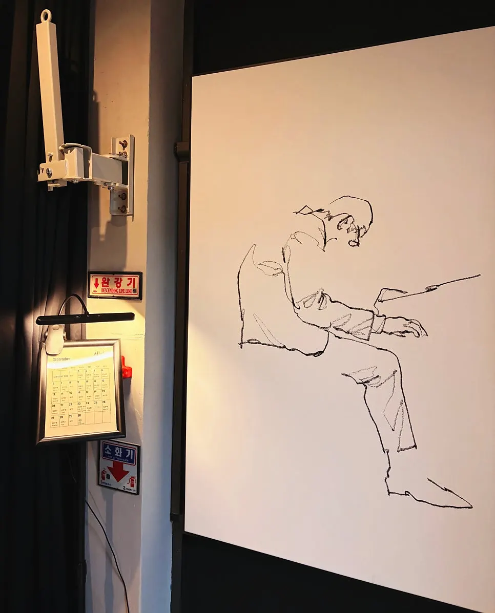 라운지 느낌의 알레그로 좌석 분위기