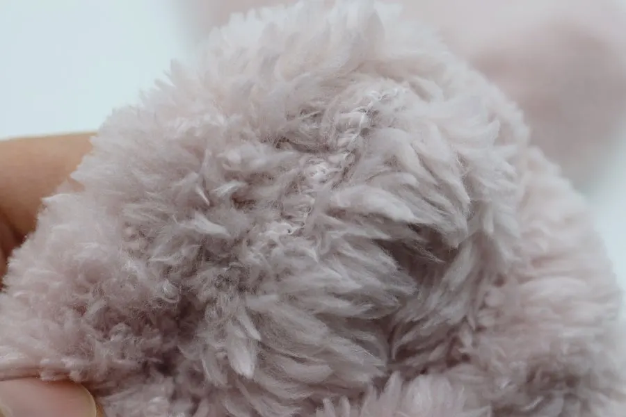 Soft microfiber foot warmer detail