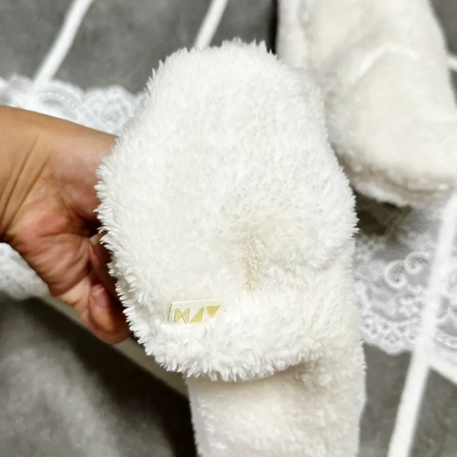 Foot warmers with a cute sole design
