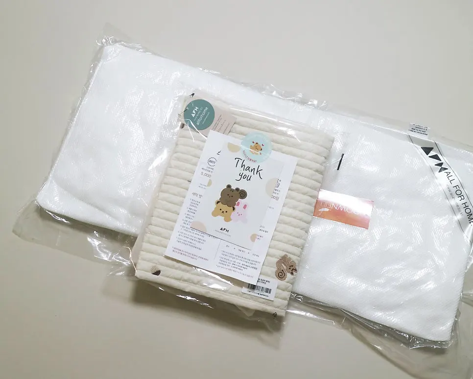 깔끔하게 포장된 유아베개 구성