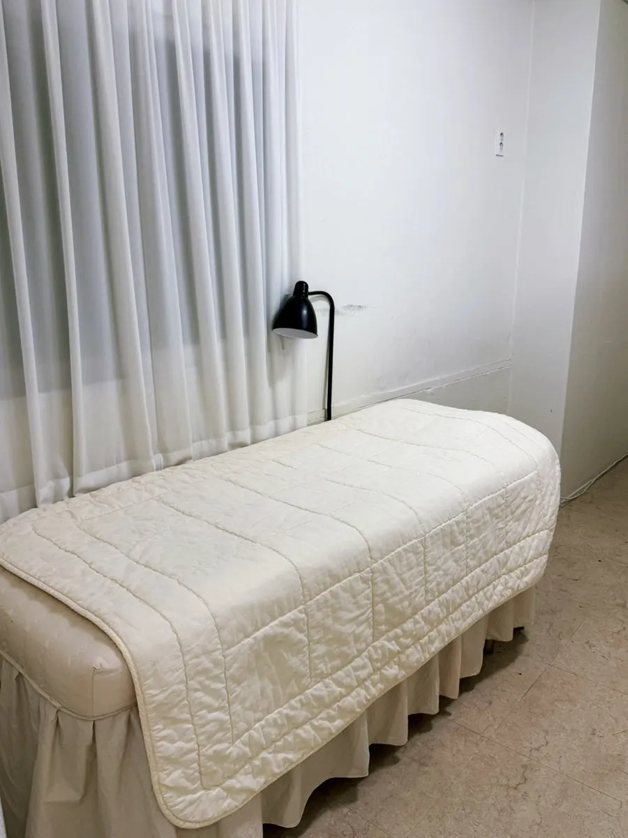 Treatment room with two beds for lash extensions