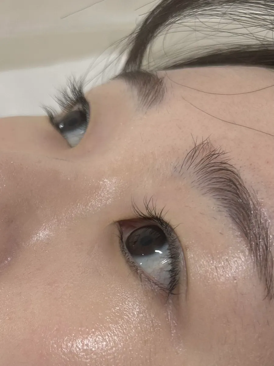 Visiting Almond Eyelashes on Beomil-ro