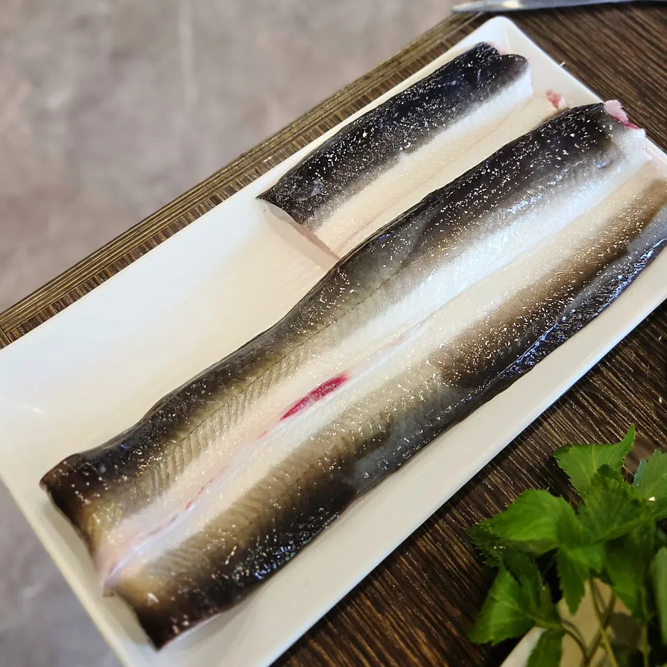 직원이 구워주는 장어소금구이