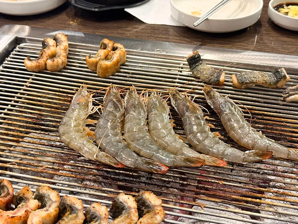 Six king prawns received from the review event