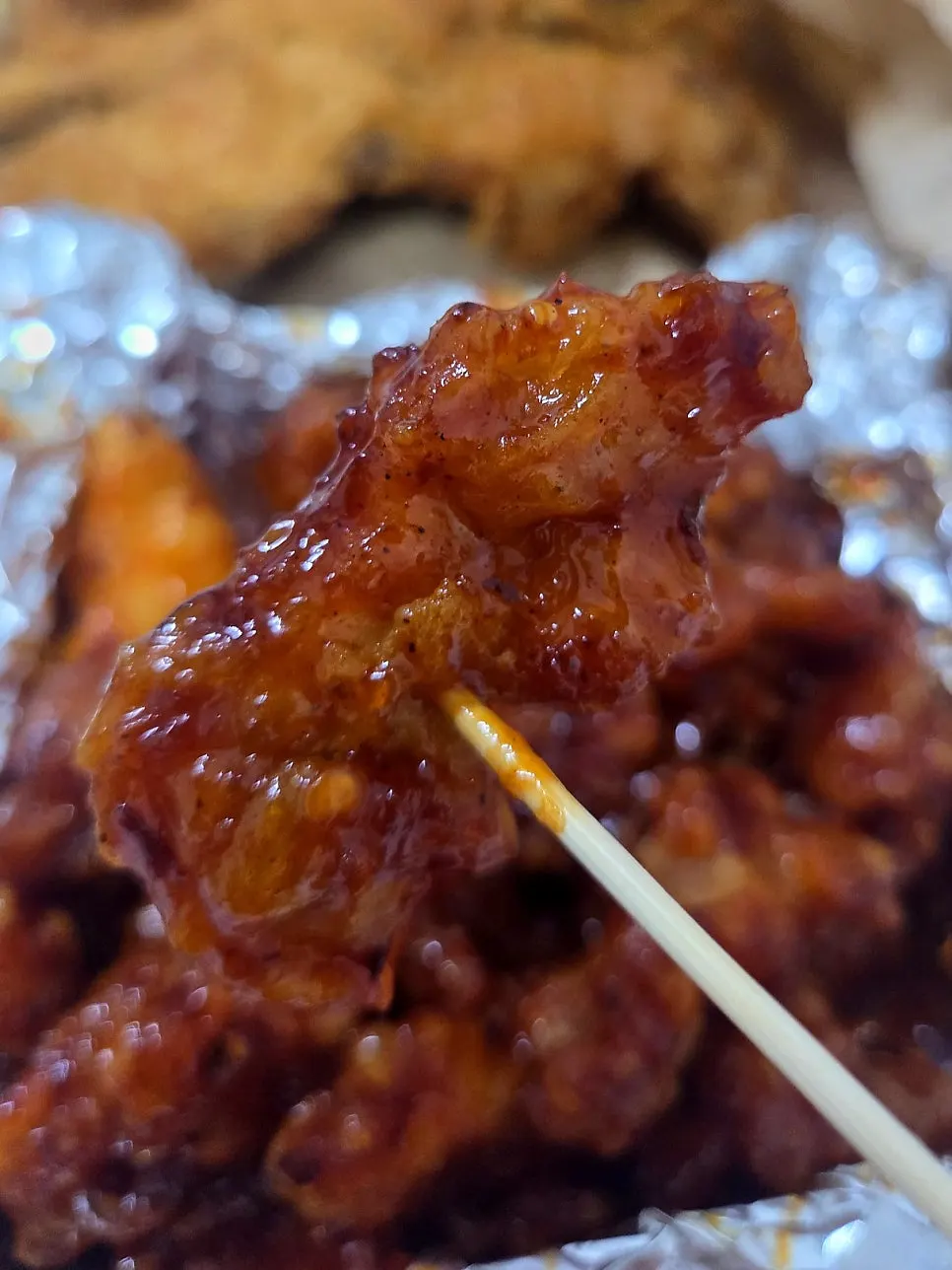 중간매운 닭강정 포장