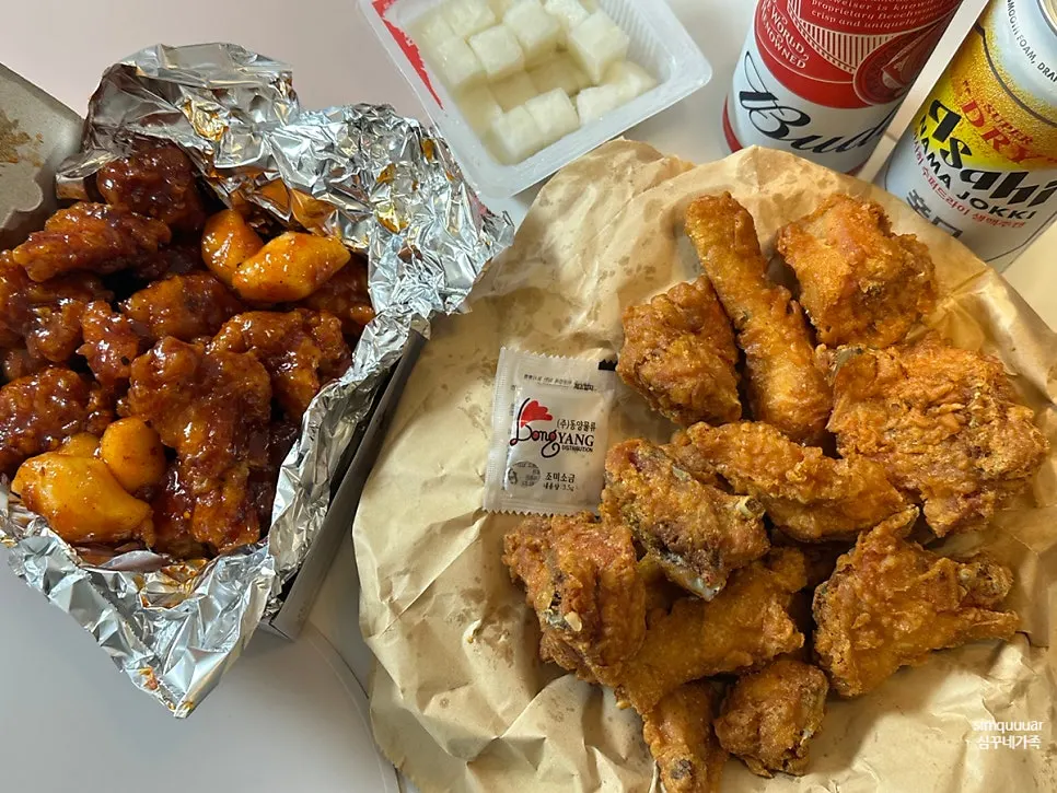 처음 주문한 김씨치킨 뼈후라이드 한 박스