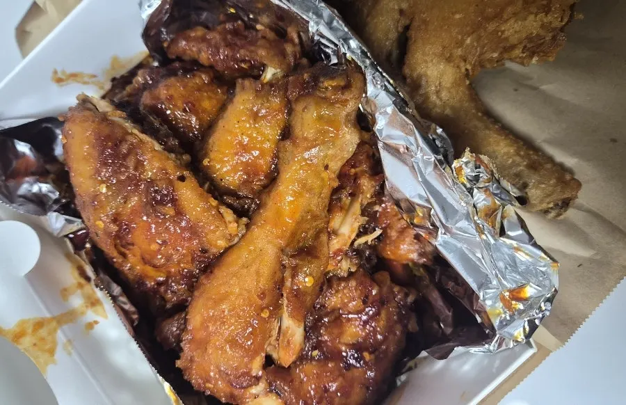 Spicy sauced chicken coated in glossy sauce