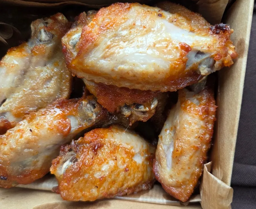 11 wings generously packed in the box
