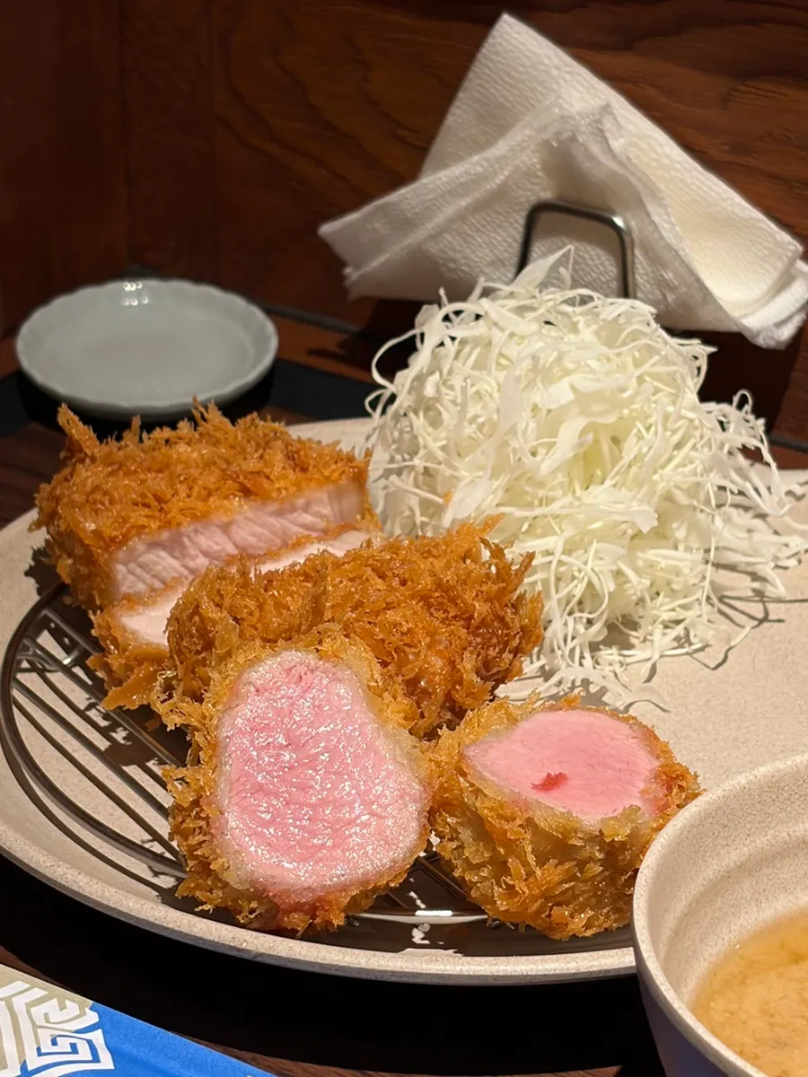 Loin and tenderloin tonkatsu set