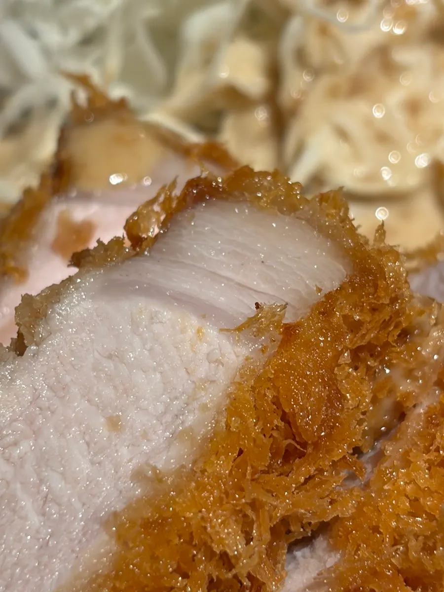 The textures of two tonkatsu cuts