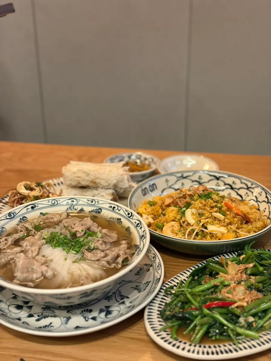 The table at Anan Gangnam Direct Store after the meal