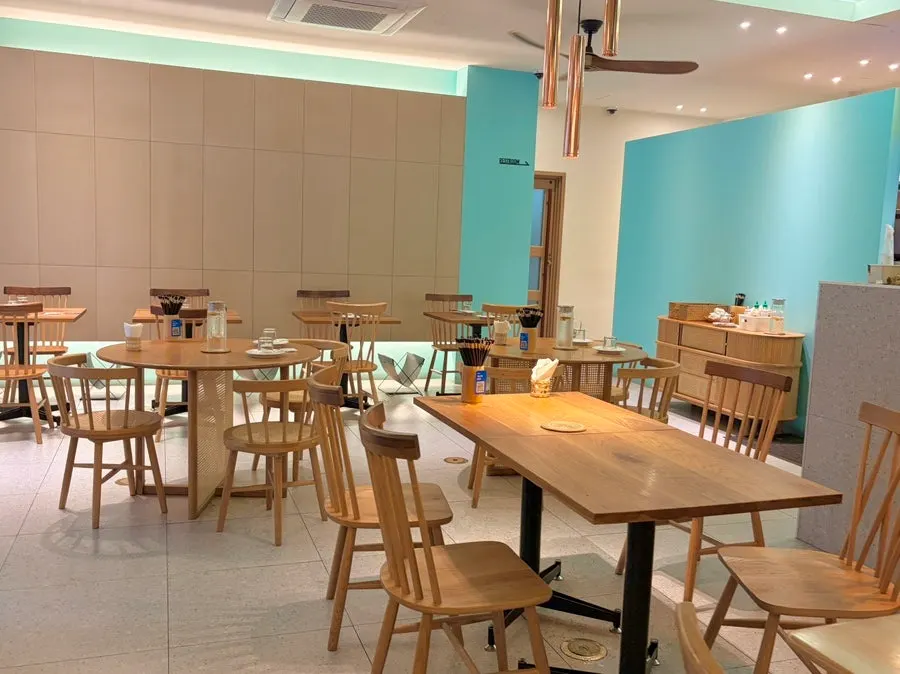 Interior design of Anan Gangnam Direct Store
