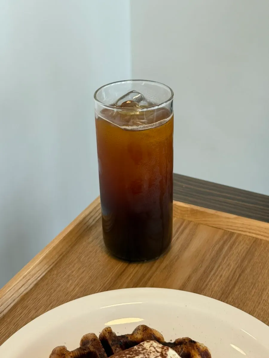플레이팅된 디저트 클로즈업