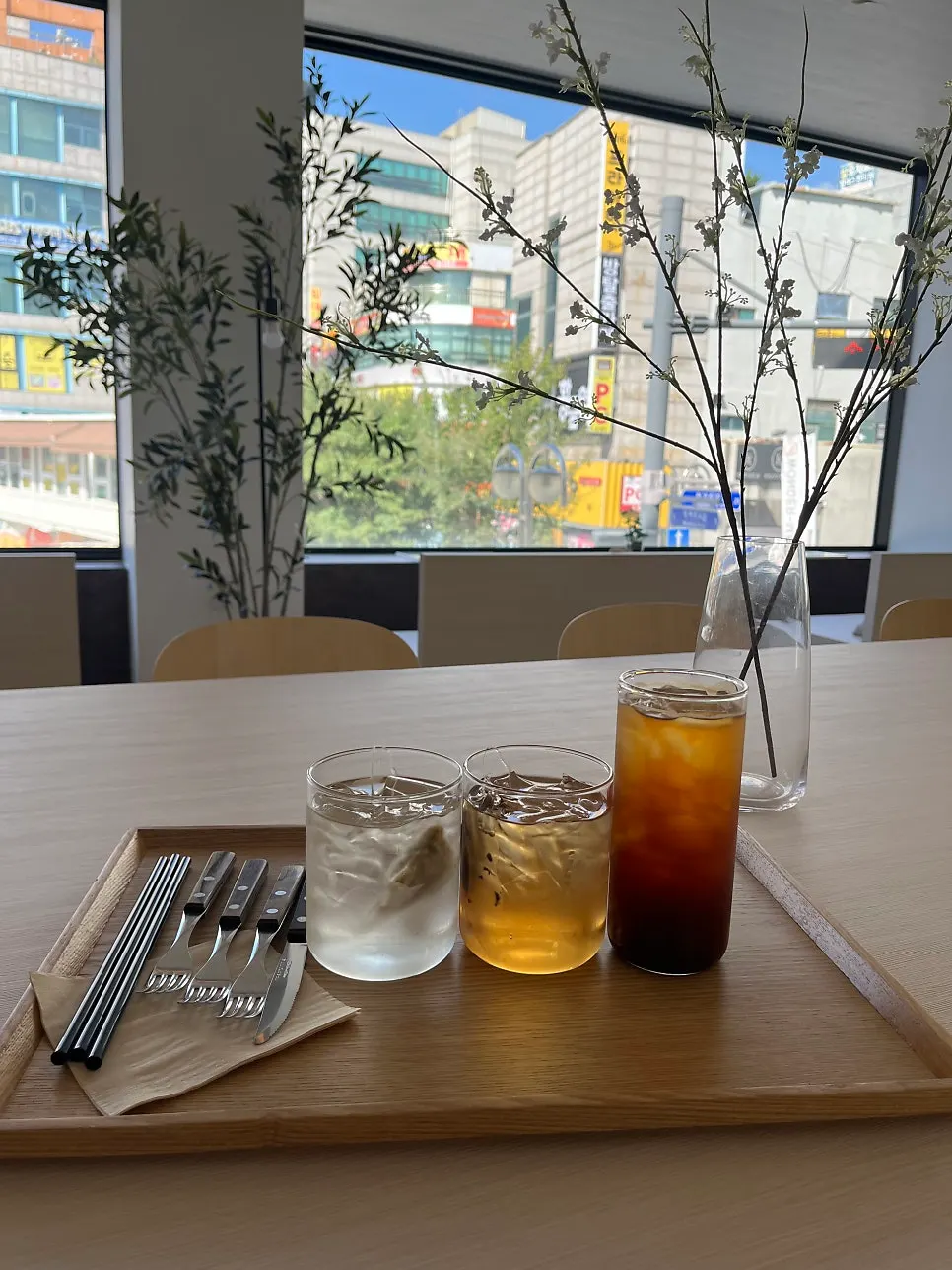 Table waiting after placing the order