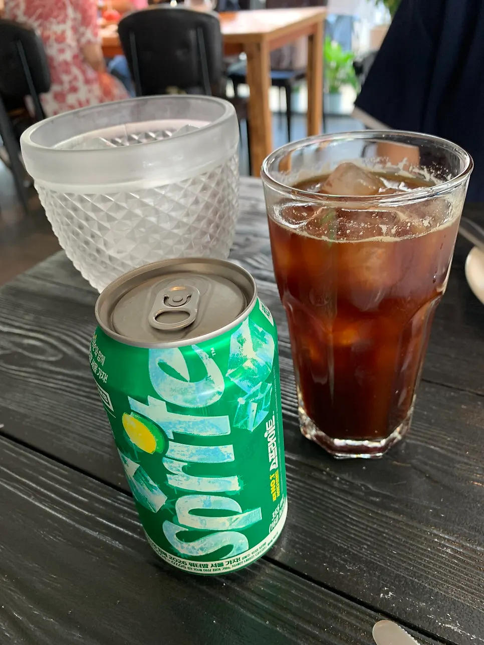 진하게 나온 앤도버 아이스아메리카노