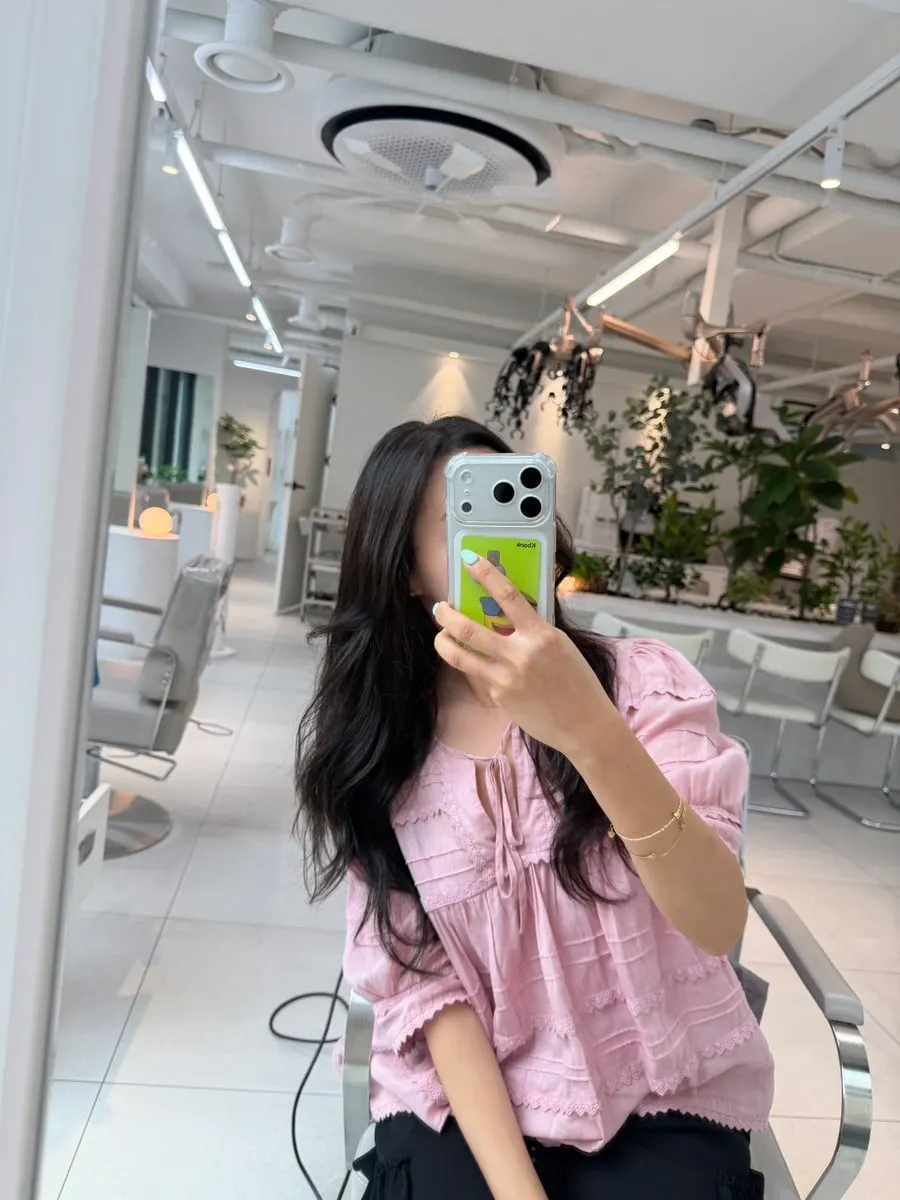 Full hair look after the fall tone-down dye