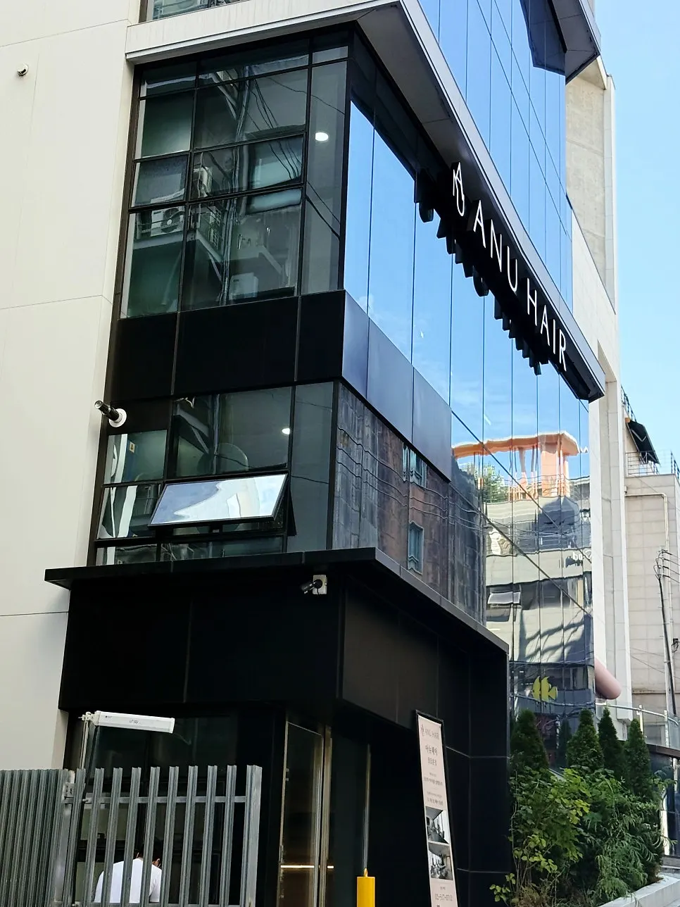 Interior design at Anew Hair Cheongdam Main Branch